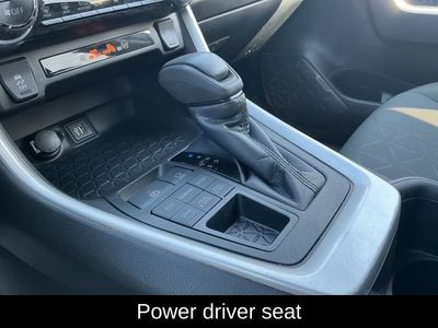 2023 Toyota RAV4 XLE - Photo 23