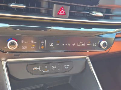 2026 Kia Carnival — photo 26 view