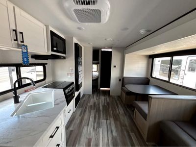 2026 Jayco Jay Flight SLX — photo 9 view