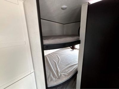 2026 Jayco Jay Flight SLX — photo 17 view