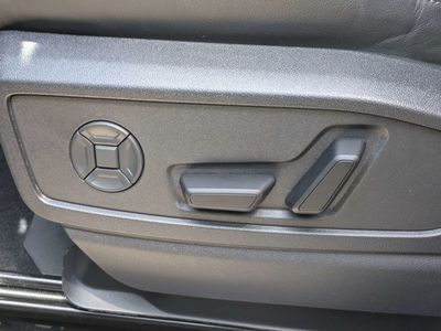 2025 Audi Q5 - Photo 16