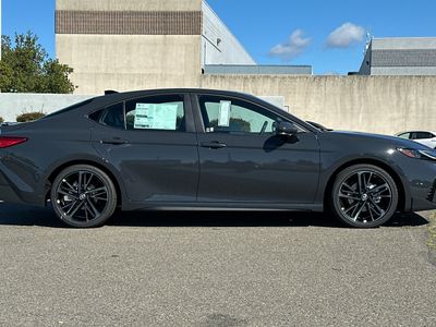 2026 Toyota Camry - Photo 8