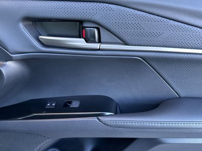 2026 Toyota Camry - Photo 18