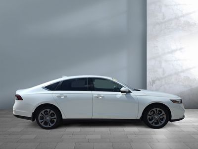 2023 Honda Accord Hybrid — photo 7 view