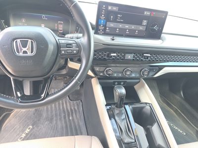 2023 Honda Accord Hybrid — photo 13 view