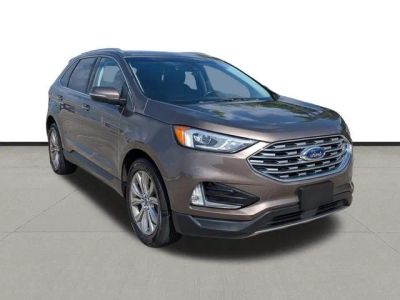 2019 Ford Edge — rear three-quarter view