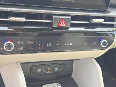 2026 Kia Sportage — photo 25 view