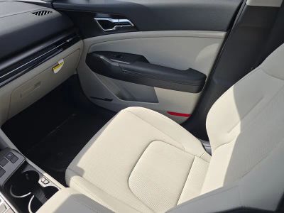 2026 Kia Sportage — photo 16 view