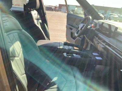 2027 Kia Telluride Hybrid - Photo 20