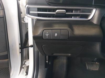 2024 Hyundai Elantra - Photo 13