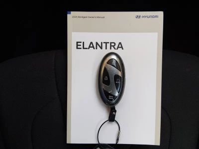 2024 Hyundai Elantra - Photo 15