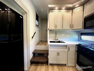2025 Brinkley RV Model Z — photo 12 view