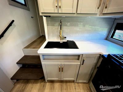 2025 Brinkley RV Model Z — photo 9 view