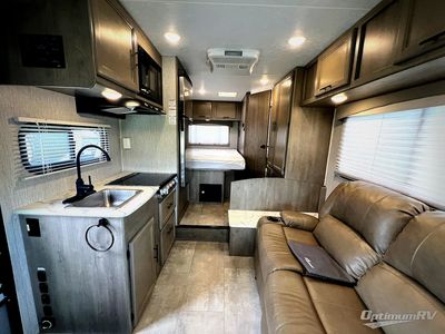 2021 Coachmen Freelander - Photo 20