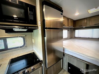 2021 Coachmen Freelander - Photo 14