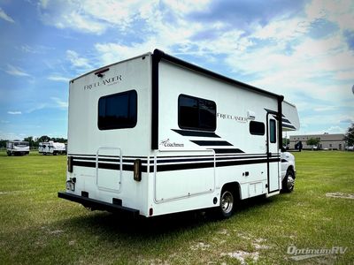 2021 Coachmen Freelander - Photo 3
