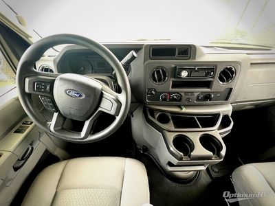2021 Coachmen Freelander - Photo 7