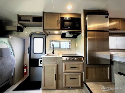 2021 Coachmen Freelander - Photo 10