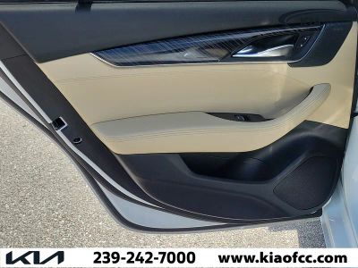 2025 Cadillac CT5 — photo 17 view