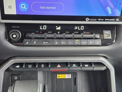 2023 Toyota Tundra Hybrid — photo 13 view