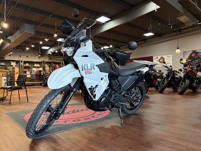 2025 Kawasaki KLR650 S Pearl Crystal White/Metallic Carbon Gray - Photo 2