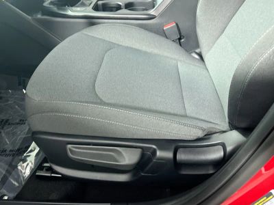 2025 Kia K4 — photo 14 view