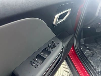 2025 Kia K4 — photo 15 view