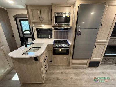 2026 Coachmen RV Catalina Legacy — photo 17 view