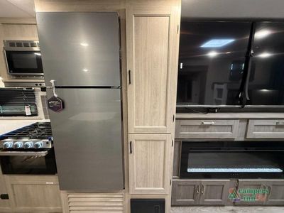 2026 Coachmen RV Catalina Legacy — photo 24 view