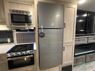 2026 Coachmen RV Catalina Legacy — photo 22 view