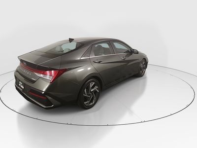 2024 Hyundai Elantra - Photo 7