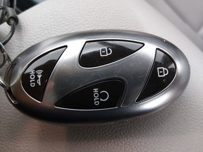 2024 Hyundai Elantra - Photo 15