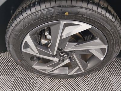 2024 Hyundai Elantra - Photo 10