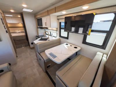 2027 Thor Motor Coach CHATEAU — photo 7 view