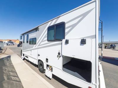 2027 Thor Motor Coach CHATEAU — photo 25 view