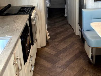 2026 Airstream International - Photo 11