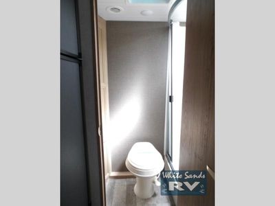 2020 Winnebago Micro Minnie - Photo 9