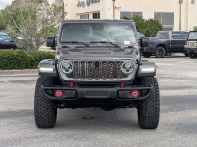 2025 Jeep Wrangler - Photo 8