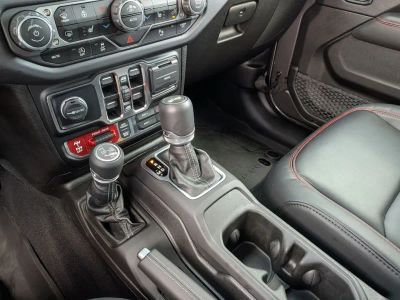 2025 Jeep Wrangler - Photo 18