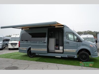 2027 Grech RV Vacanza Ion — photo 10 view