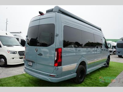 2027 Grech RV Vacanza Ion — photo 8 view