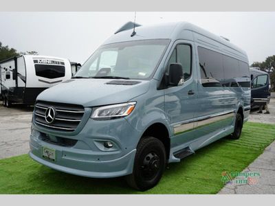 2027 Grech RV Vacanza Ion — rear three-quarter view