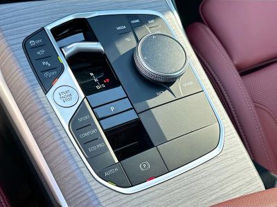 2026 BMW 3 Series — photo 14 view