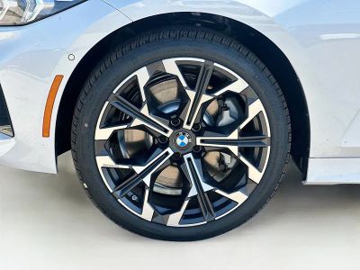 2026 BMW 3 Series — photo 26 view