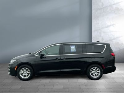 2023 Chrysler Pacifica — rear three-quarter view