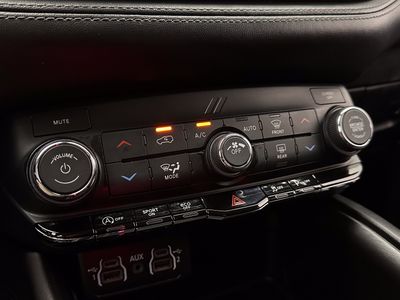 2022 Dodge Durango - Photo 16