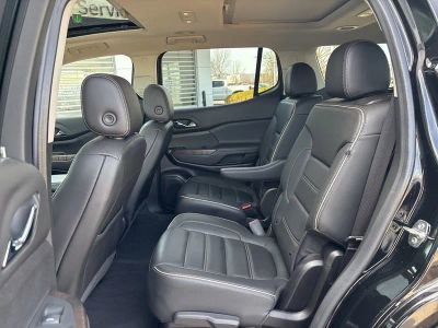 2023 GMC Acadia — detail view