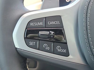 2027 BMW X6 — photo 26 view