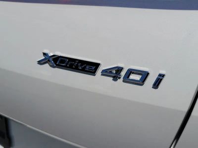 2027 BMW X6 — detail view