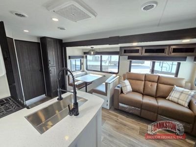 2026 SportTrek Touring Edition STT343VBH - Photo 11